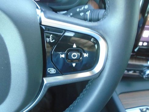 Used 2024 Volvo XC60 T8 Ultimate w/ Protection Package Premier image 17