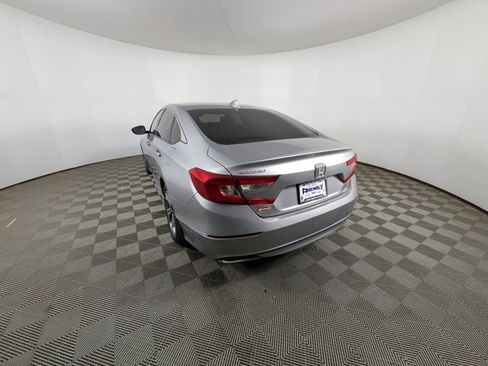 Used 2018 Honda Accord EX image 10