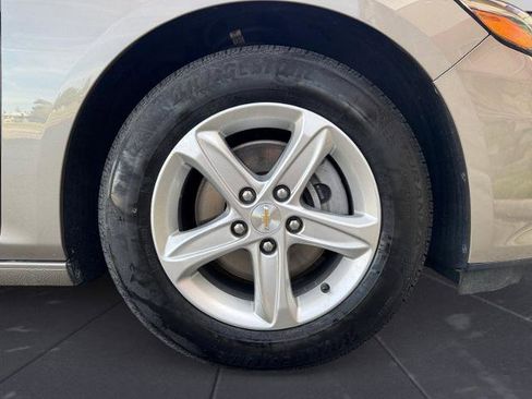 Used 2023 Chevrolet Malibu LS w/ LPO, Floor Liner Package FWD image 14