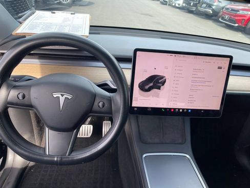 Used 2022 Tesla Model Y Performance AWD/4WD image 7