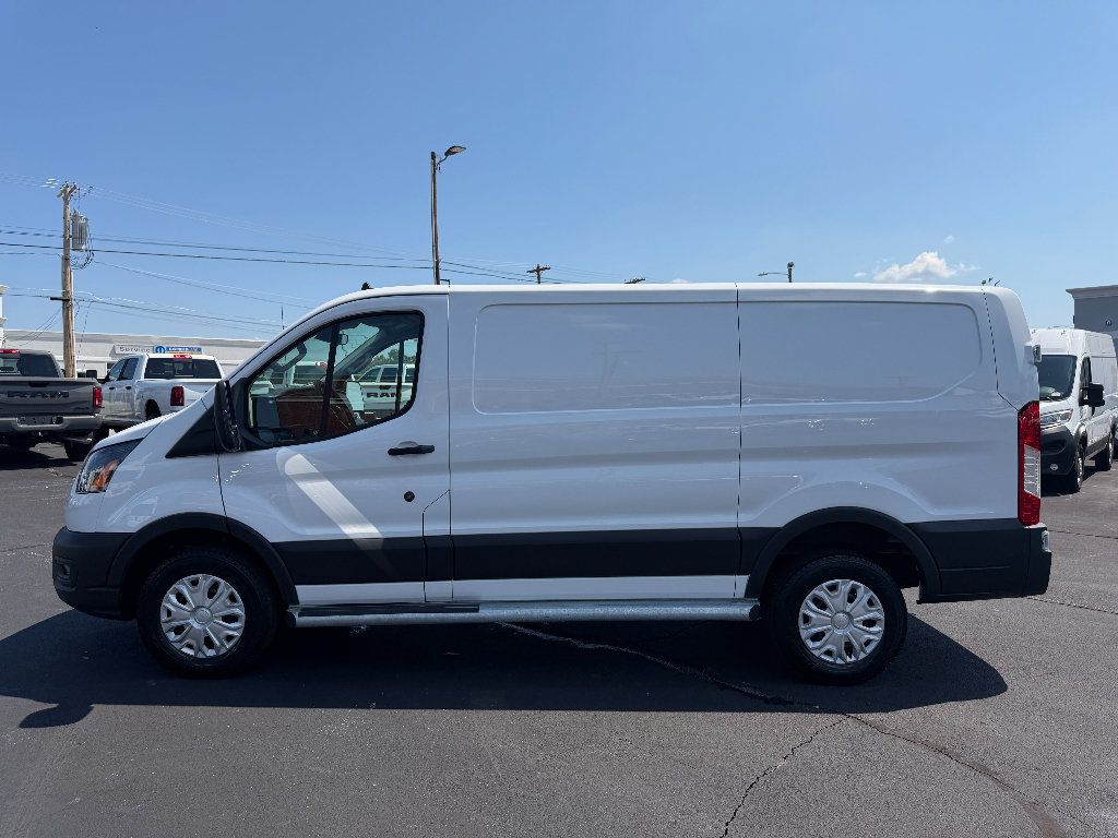 Used 2025 Ford Transit 250 Low Roof w/ Exterior Upgrade Package RWD image 5