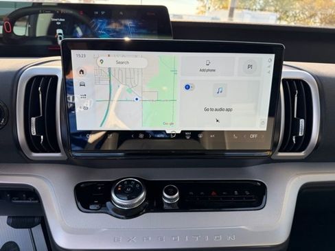 New 2025 Ford Expedition Max Active image 10