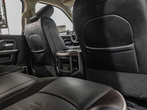 Used 2020 RAM 3500 Laramie image 38