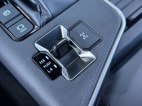 Used 2024 Lexus GX 550 w/ Cold Area Package image 36