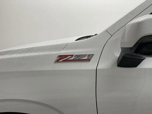 Used 2023 Chevrolet Tahoe Z71 w/ Luxury Package image 11