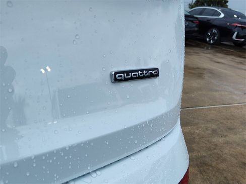 Used 2023 Audi Q7 3.0T Prestige image 8