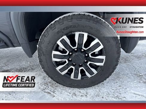 Used 2024 GMC Sierra 3500 Denali Ultimate image 18