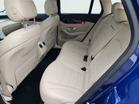Used 2021 Mercedes-Benz GLC 300 4MATIC image 35