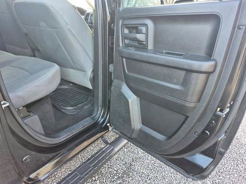 Used 2015 RAM 1500 Express image 8