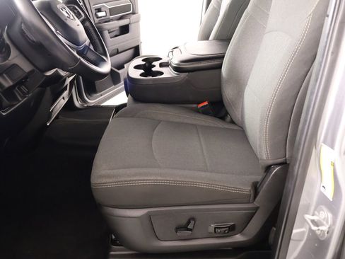 Used 2024 RAM 2500 Big Horn w/ Night Edition image 11