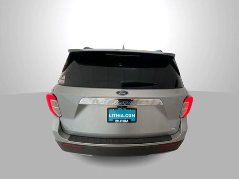 Used 2020 Ford Explorer XLT w/ Equipment Group 202A AWD/4WD image 7