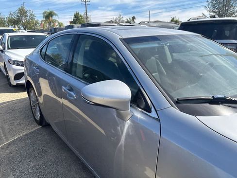 Used 2015 Lexus ES 350 w/ Premium Package FWD image 5
