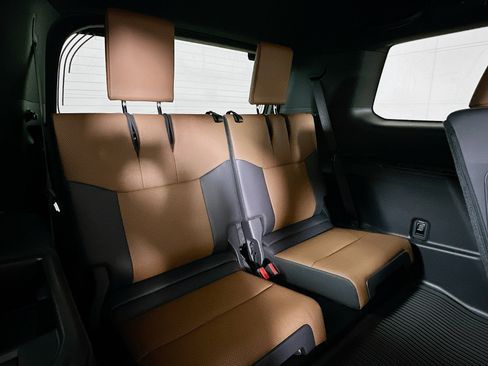 New 2026 Lexus GX 550 w/ Accessory Package (2T) AWD/4WD image 27
