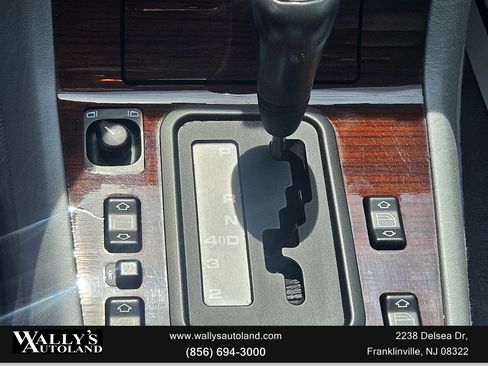 Used 1995 Mercedes-Benz S 320 image 25