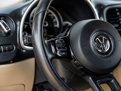 Used 2013 Volkswagen Beetle 2.0T FWD image 14