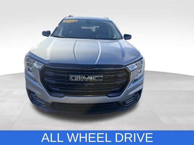 Certified 2024 GMC Terrain SLT w/ Tech Package AWD/4WD image 2