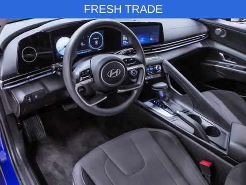 Certified 2024 Hyundai Elantra SEL image 2