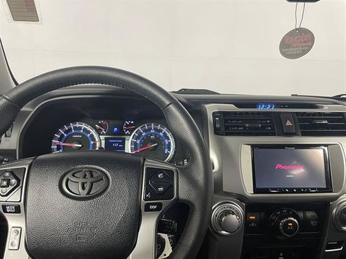 Used 2016 Toyota 4Runner SR5 Premium AWD/4WD image 16