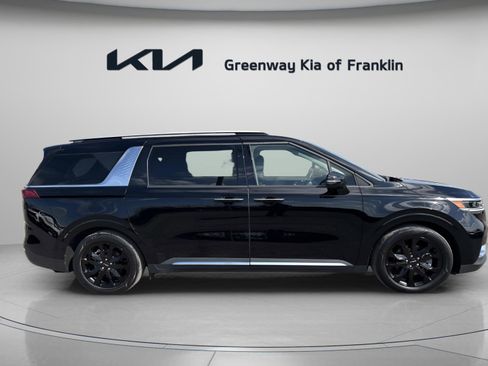 Used 2022 Kia Carnival SX image 8