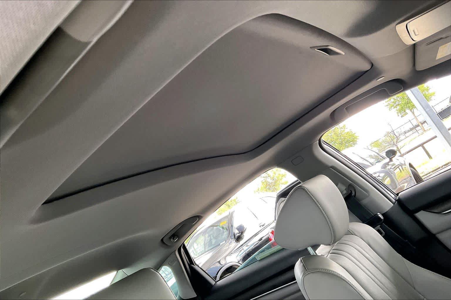 Used 2018 Honda Accord Touring image 13
