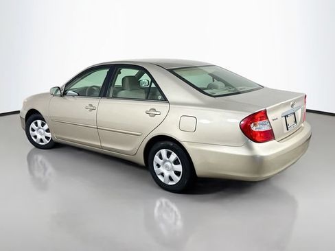 Used 2004 Toyota Camry LE FWD image 10