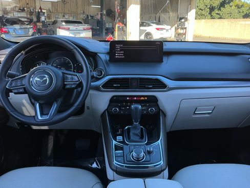 Used 2023 MAZDA CX-9 Signature image 15