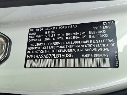 Used 2023 Porsche Macan image 27