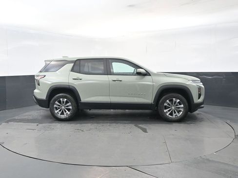 New 2026 Chevrolet Equinox LT image 6