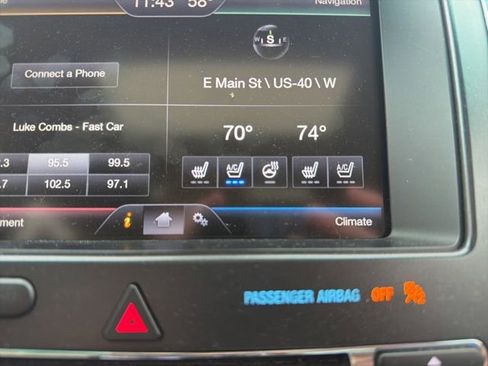 Used 2016 Ford Explorer Platinum AWD/4WD image 32