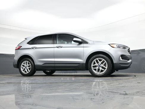 Used 2022 Ford Edge SEL image 35