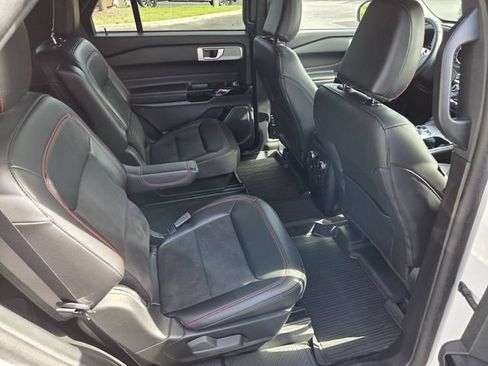 Used 2023 Ford Explorer ST-Line w/ Class IV Trailer Tow Package RWD image 15