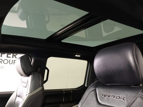 Used 2018 Ford F150 Raptor w/ Equipment Group 802A Luxury image 17