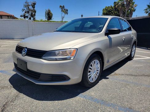Used 2014 Volkswagen Jetta S FWD image 1