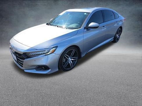 Used 2021 Honda Accord Touring image 3