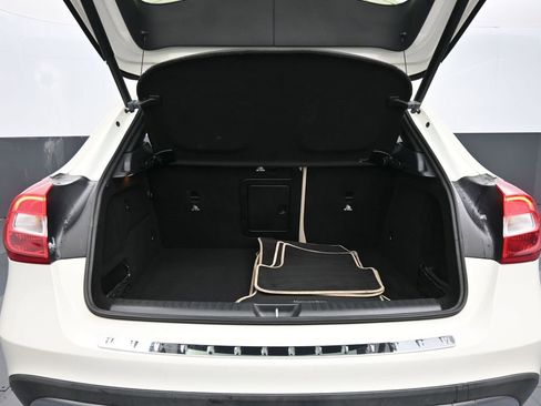 Used 2016 Mercedes-Benz GLA 250 GLA 250 w/ Multimedia Package image 36