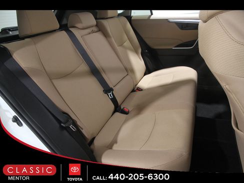 Certified 2025 Toyota RAV4 LE AWD/4WD image 17