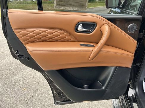 Used 2018 INFINITI QX80 2WD w/ Deluxe Technology Package image 23