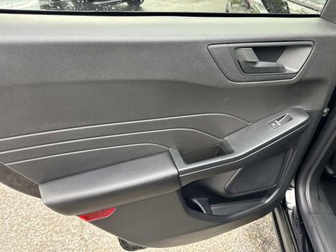 Used 2025 Ford Escape Active image 23