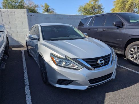 Used 2016 Nissan Altima 2.5 S w/ Power Driver Seat Package image 4