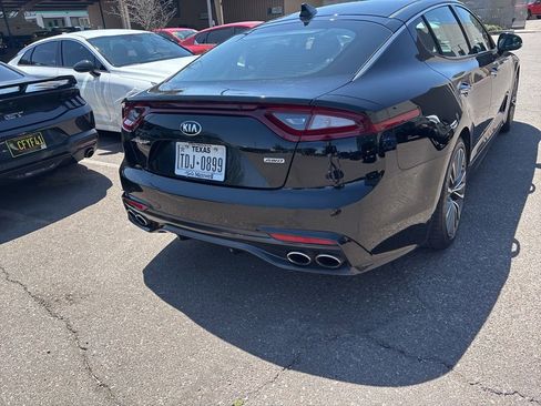 Used 2018 Kia Stinger Premium AWD/4WD image 11