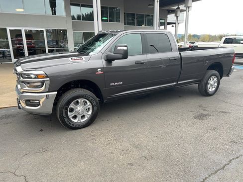 New 2026 RAM 3500 Big Horn AWD/4WD image 2