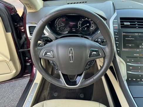 Used 2013 Lincoln MKZ AWD image 11