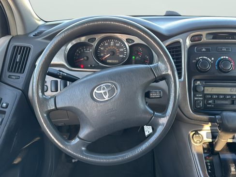 Used 2002 Toyota Highlander 2WD V6 image 17