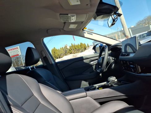 Certified 2026 Nissan Rogue SL AWD/4WD image 25