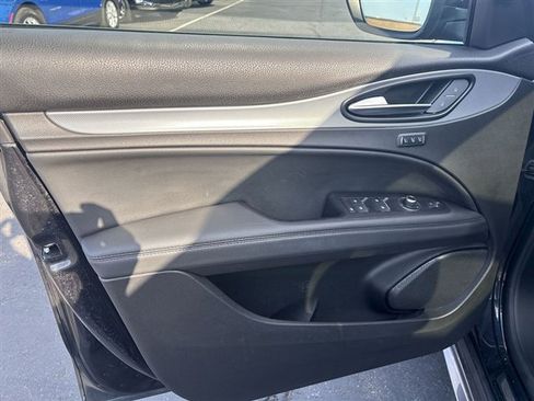 Used 2024 Alfa Romeo Stelvio Ti image 22