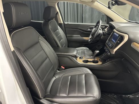 Used 2019 GMC Acadia Denali w/ Technology Package AWD/4WD image 34