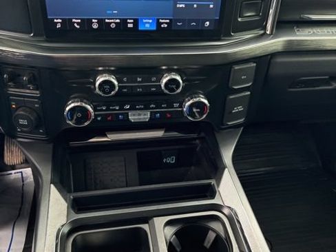 Used 2024 Ford F250 Lariat w/ FX4 Off-Road Package AWD/4WD image 31