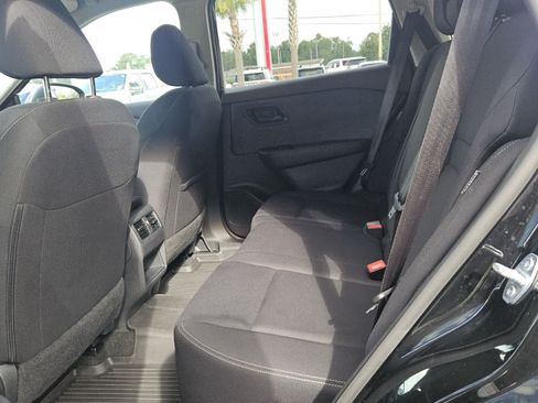 Used 2023 Nissan Rogue S FWD image 5