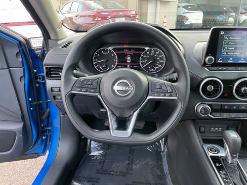 Used 2025 Nissan Sentra SV image 27