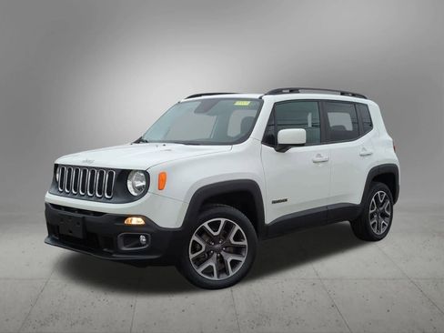 Used 2016 Jeep Renegade Latitude image 1